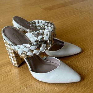 Charles David Elegant White and Gold Heels